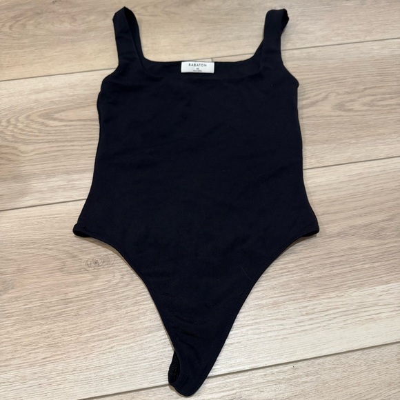 NWOT - Aritzia Babaton Original Contour Squareneck Bodysuit - Picture 5 of 7